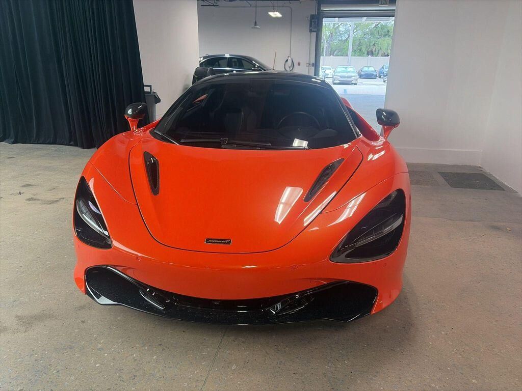 2022 MCLAREN 720S