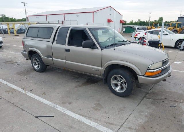 2001 CHEVROLET S-10 Pickup