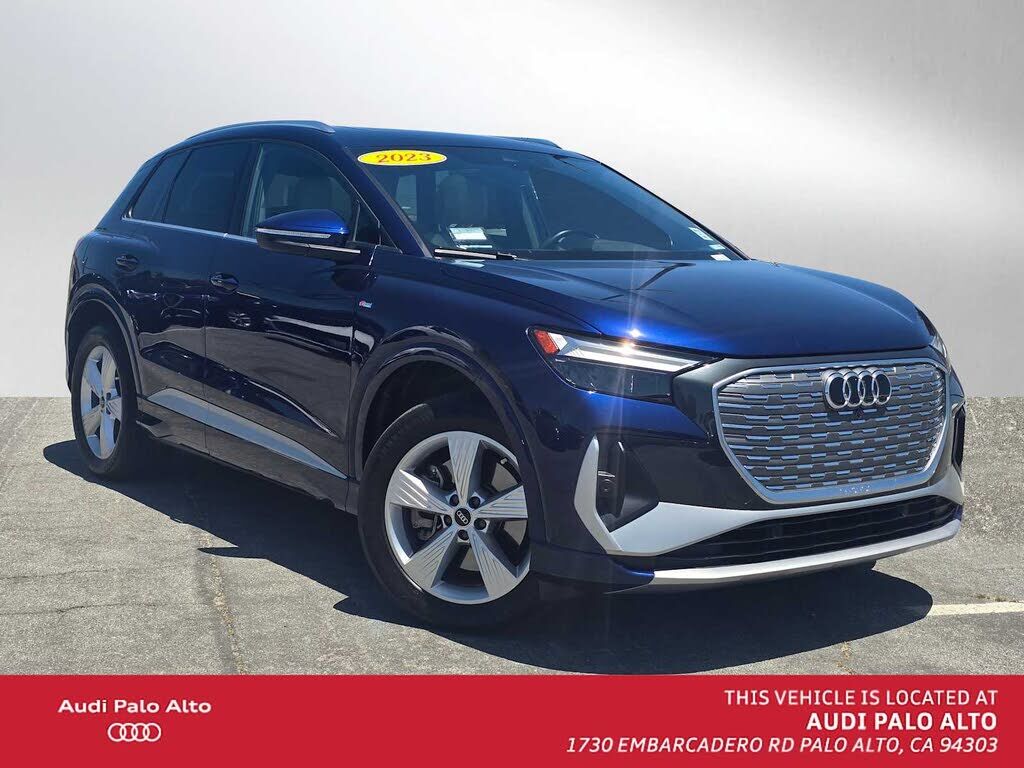 2023 AUDI Q4