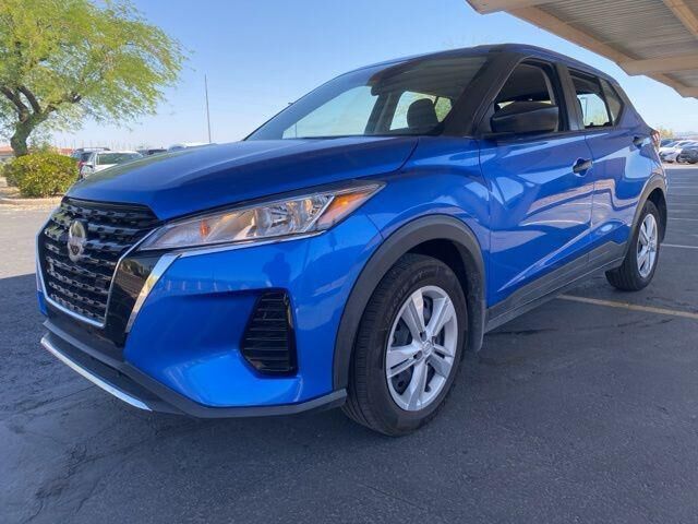 2024 NISSAN Kicks