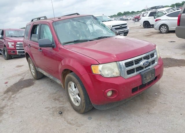 2011 FORD Escape