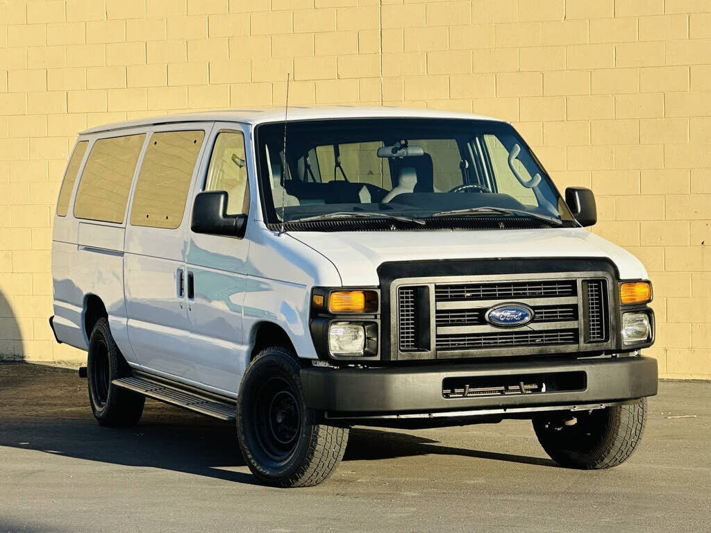 2014 FORD E-350