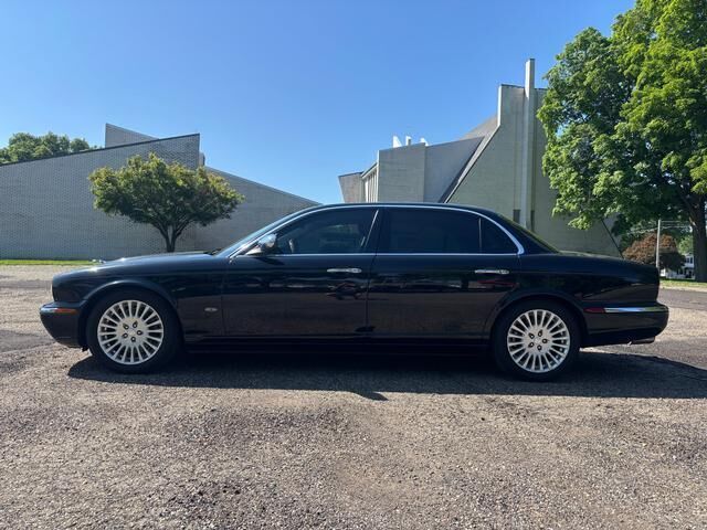 2007 JAGUAR XJ