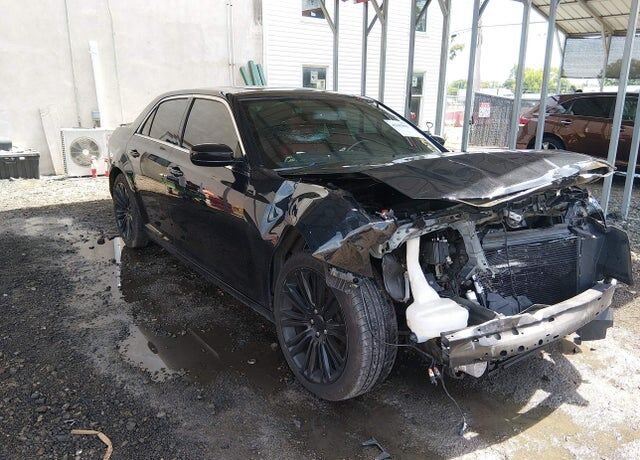 2013 CHRYSLER 300