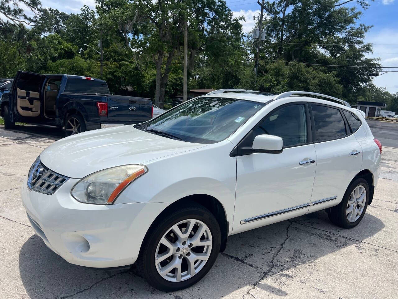 2011 NISSAN Rogue