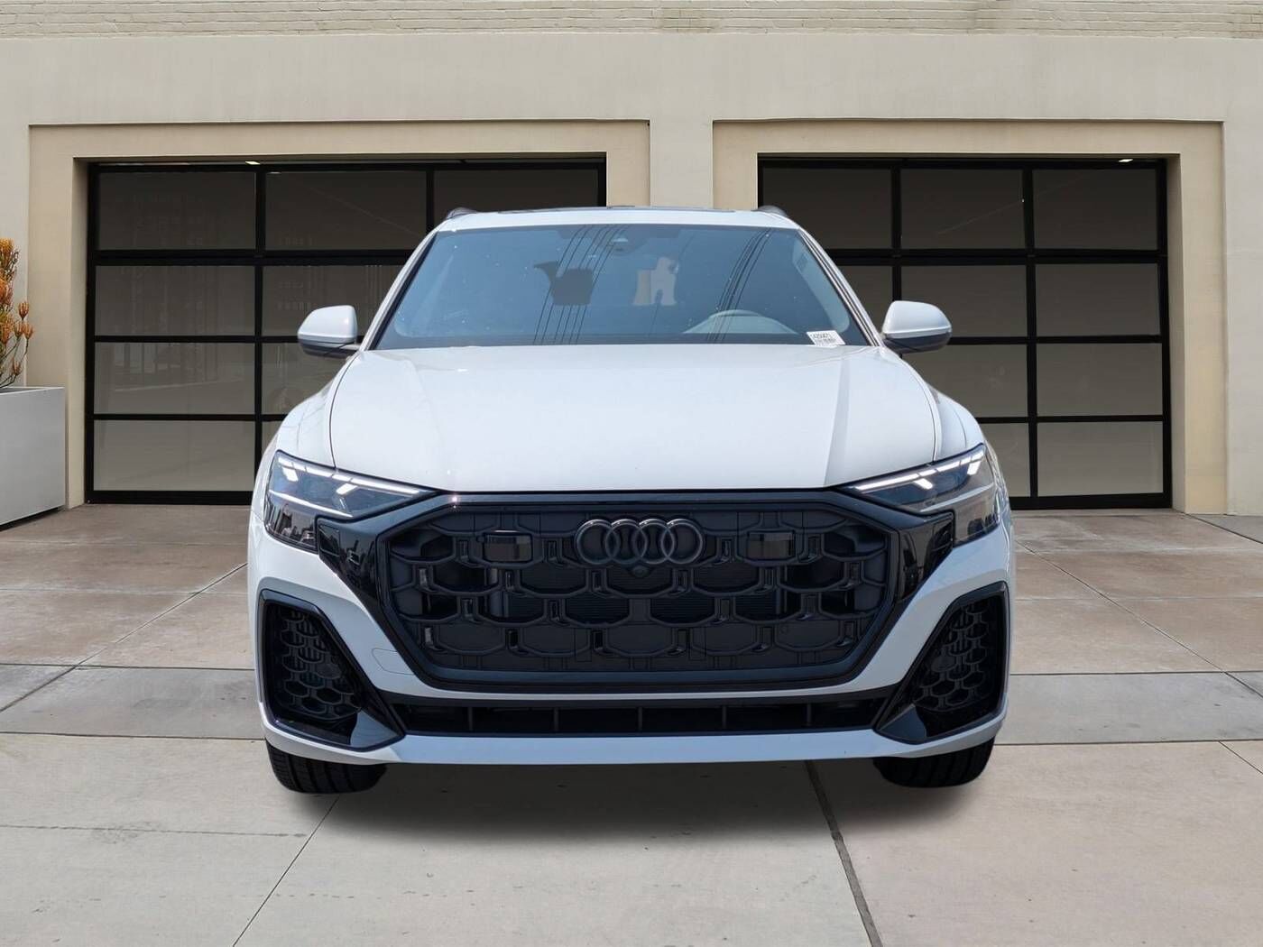 2025 Audi Q8