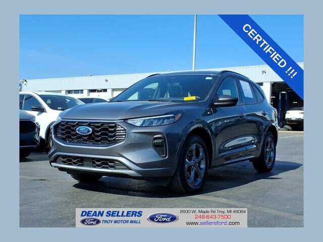 2023 FORD Escape