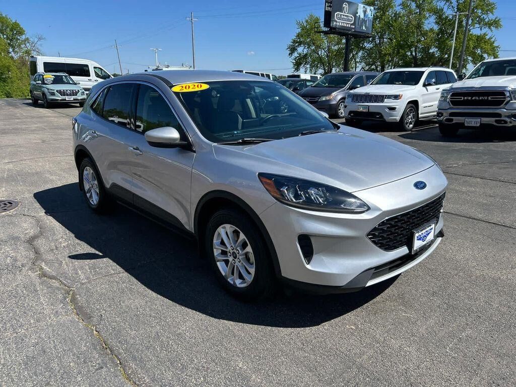2020 FORD Escape
