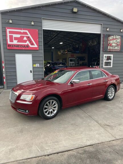 2011 CHRYSLER 300