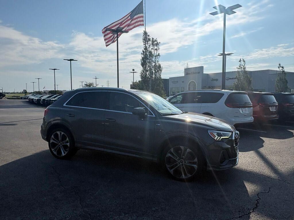 2020 AUDI Q3