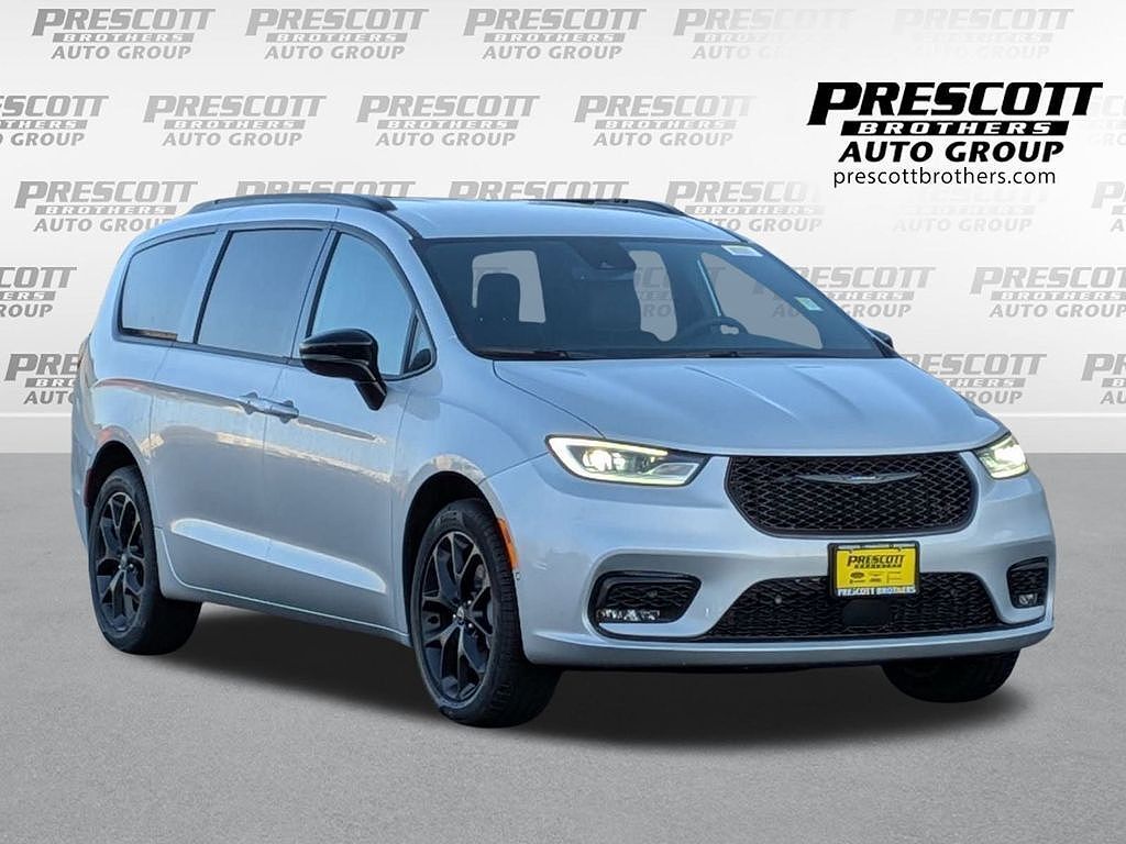 2026 CHRYSLER Pacifica