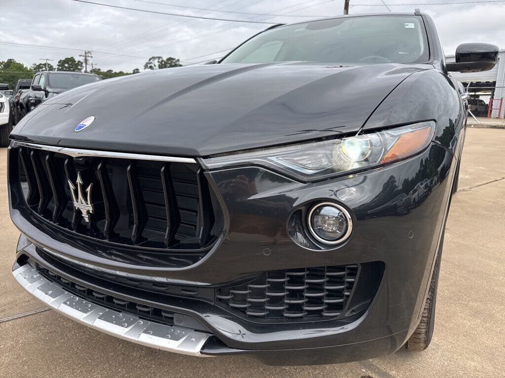 2017 MASERATI Levante