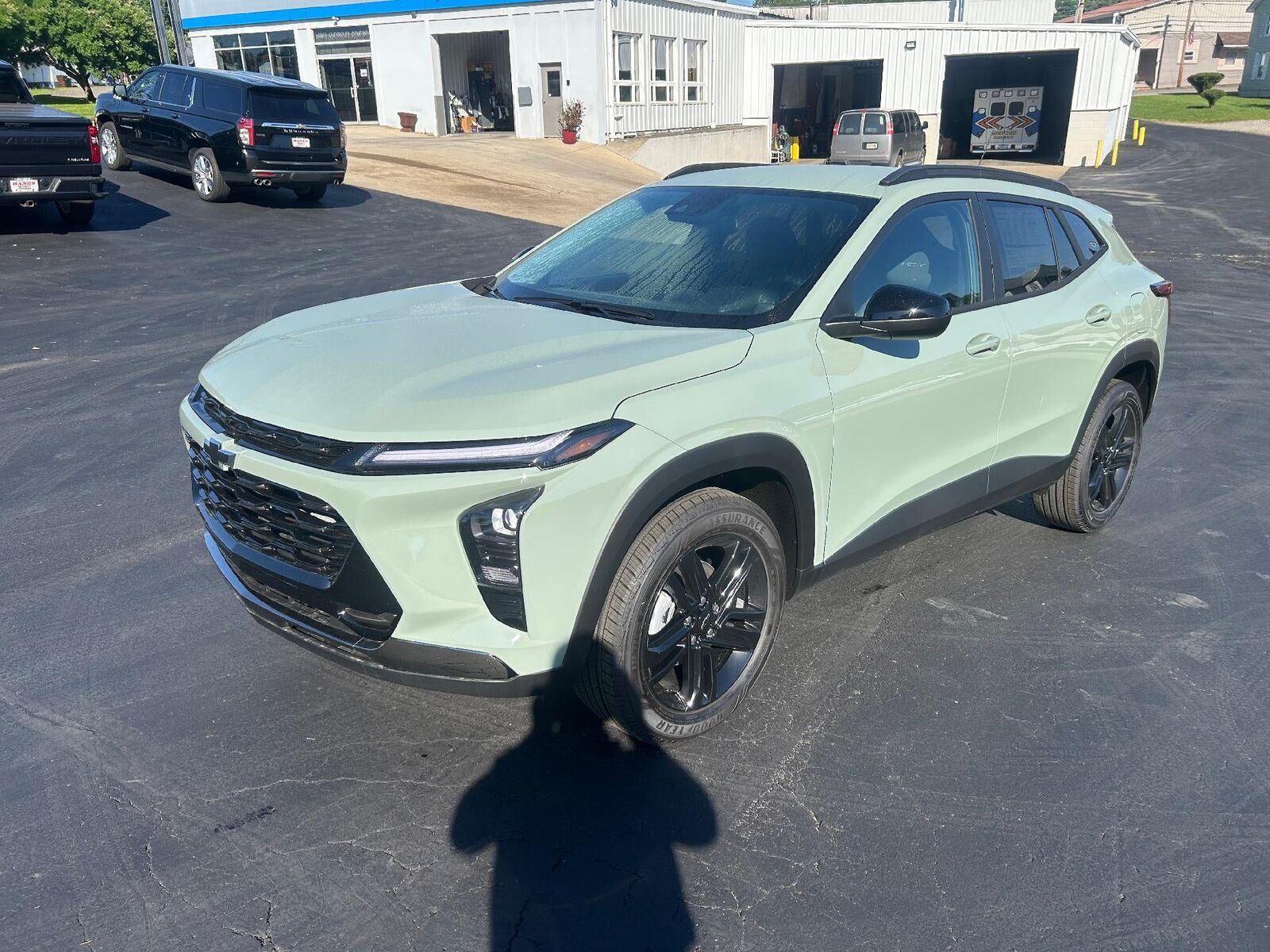 2026 CHEVROLET Trax