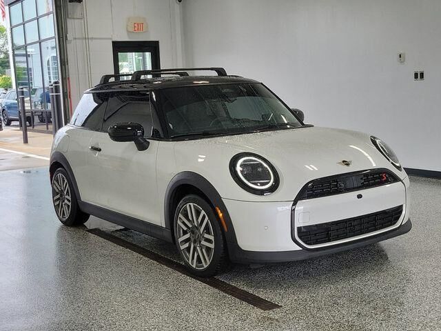 2025 MINI Hardtop