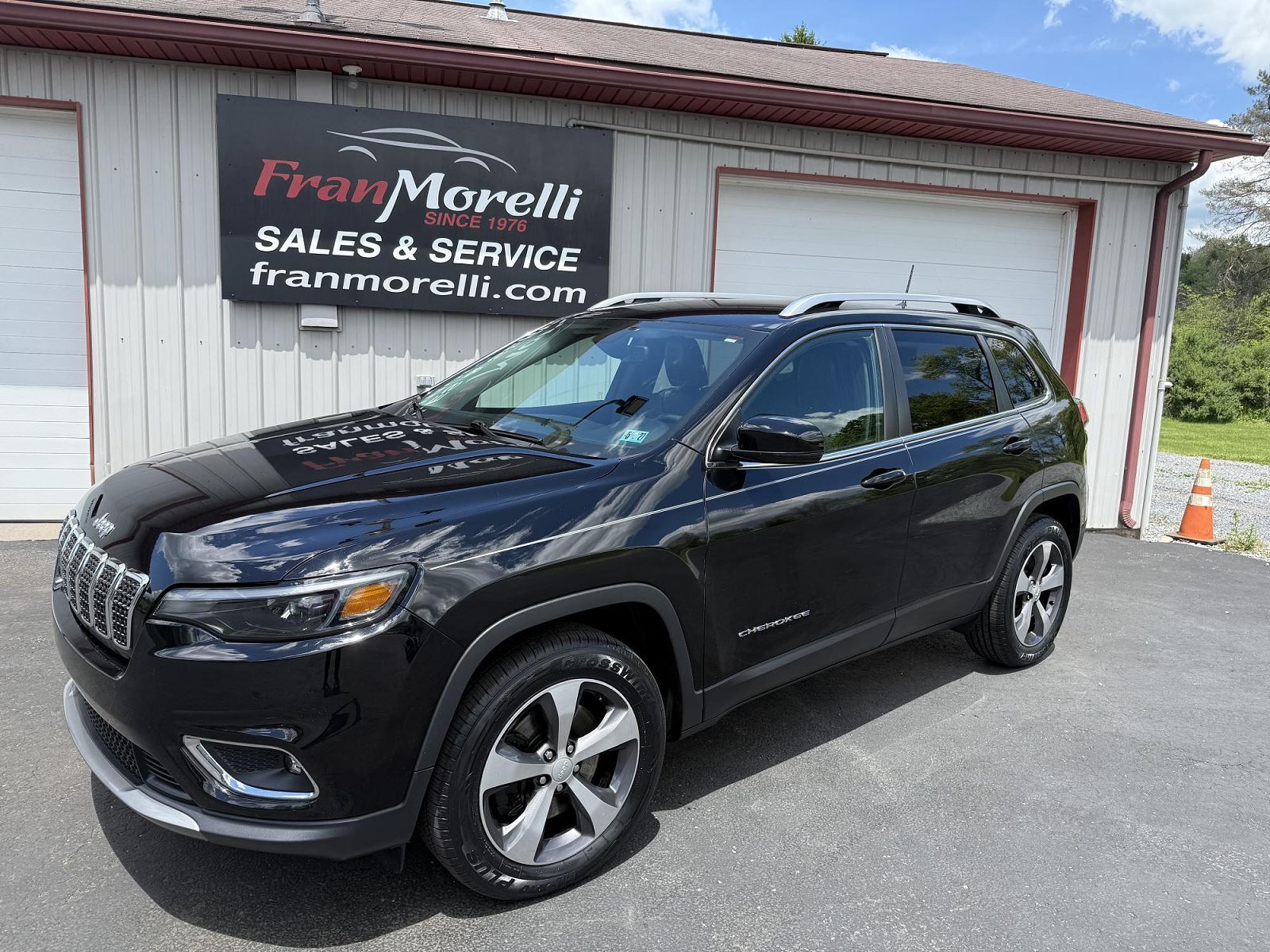 2019 JEEP Cherokee