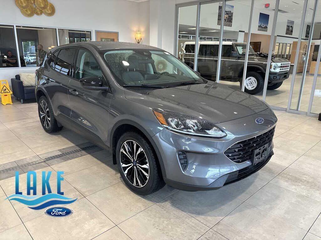 2022 FORD Escape