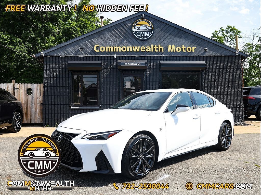 2022 LEXUS IS