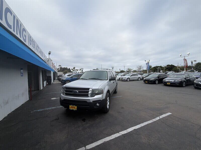 2016 FORD Expedition