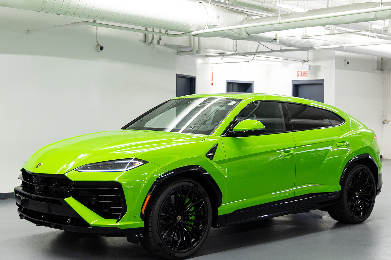 2026 LAMBORGHINI URUS