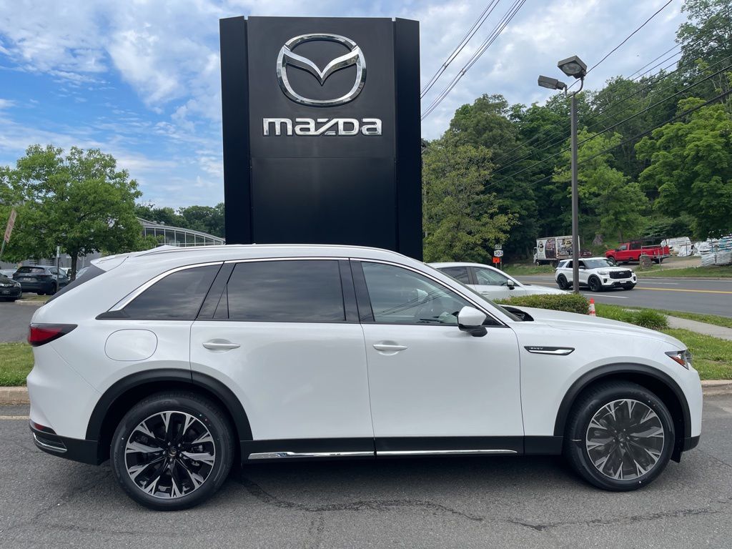 2026 MAZDA CX-90
