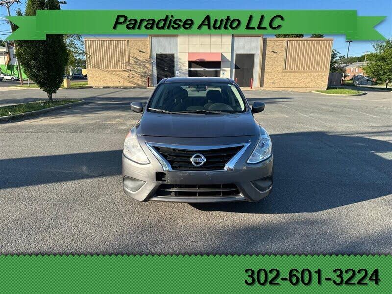 2017 NISSAN Versa