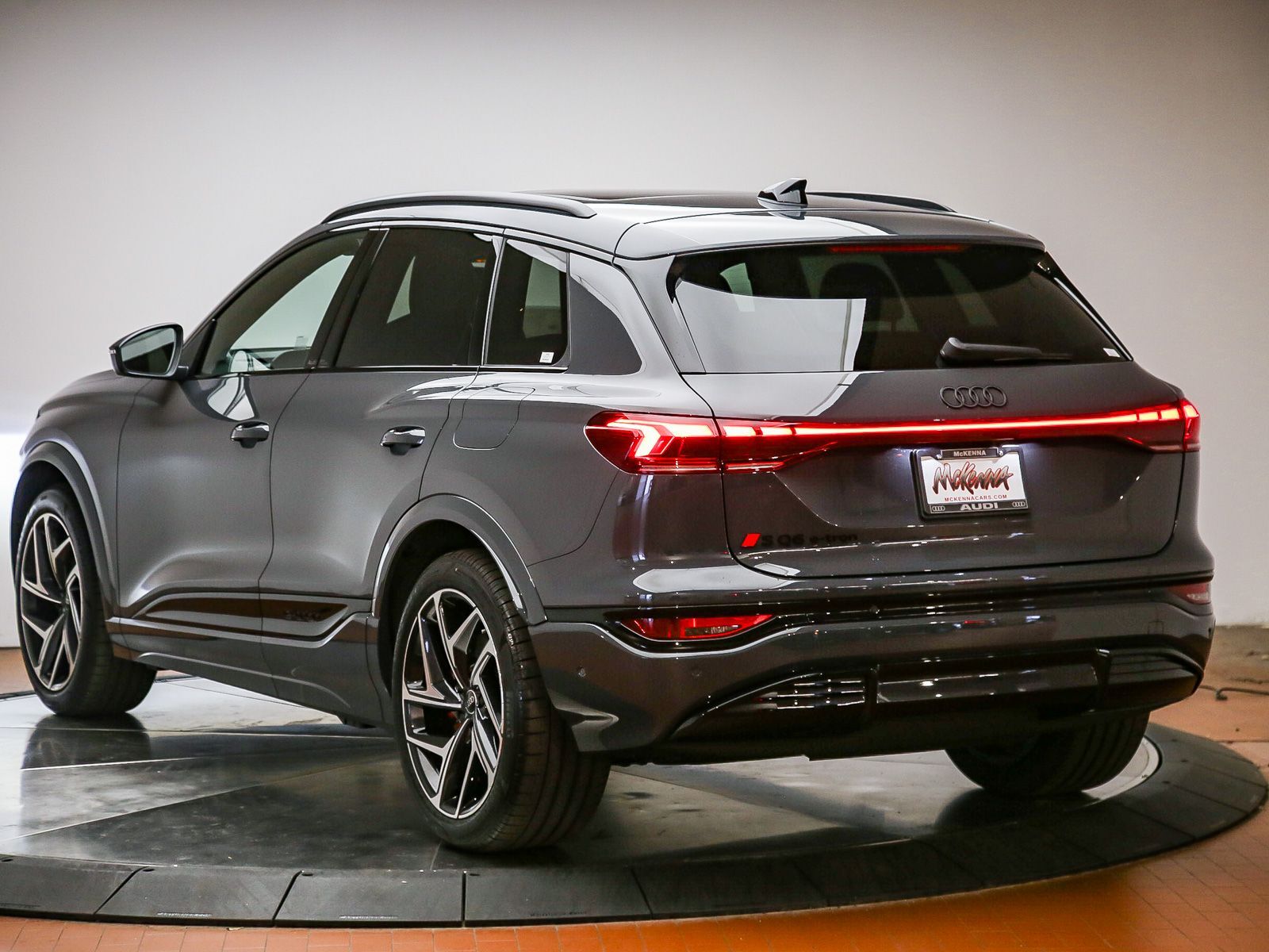 2027 Audi SQ6