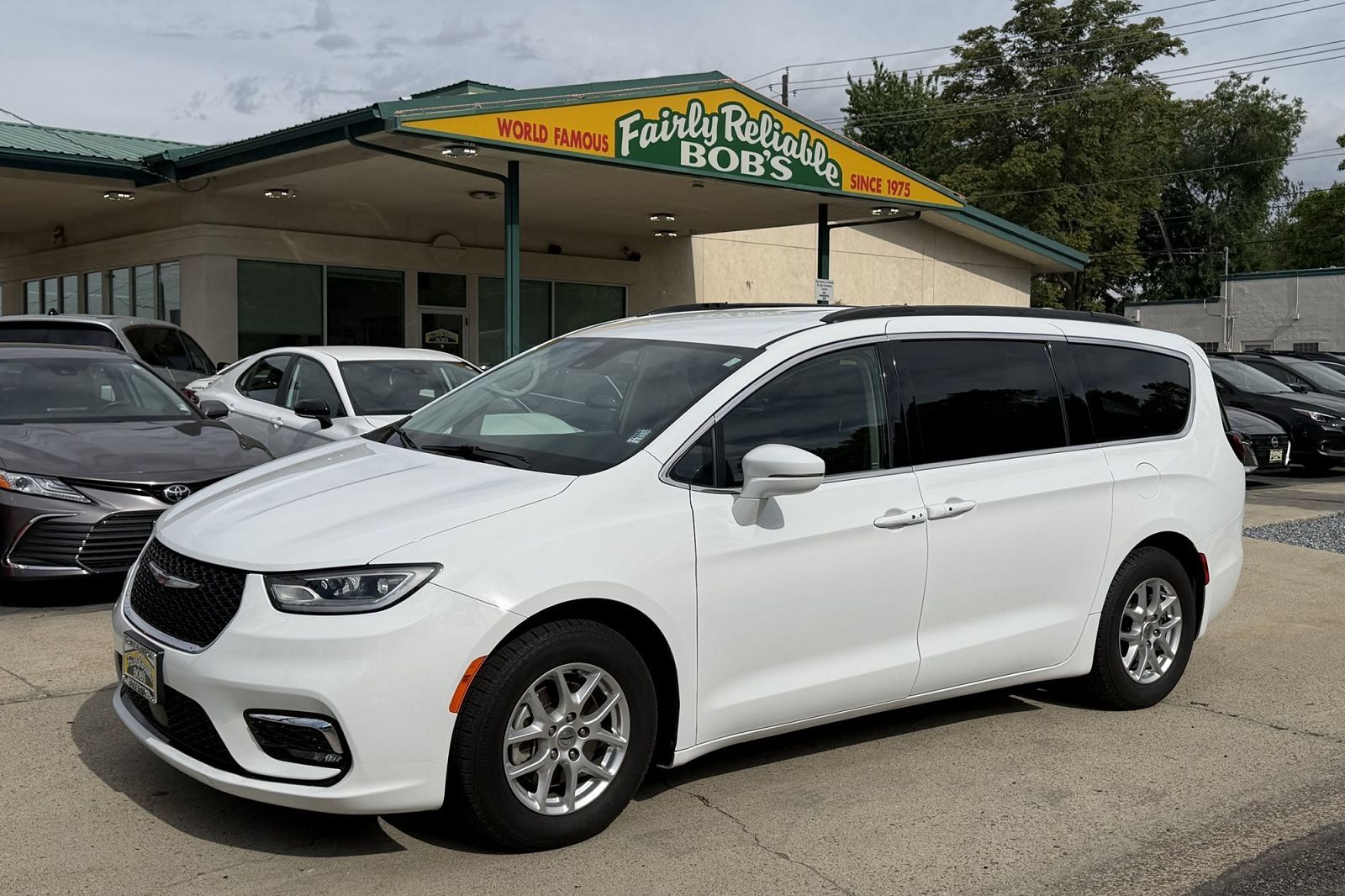 2022 CHRYSLER Pacifica