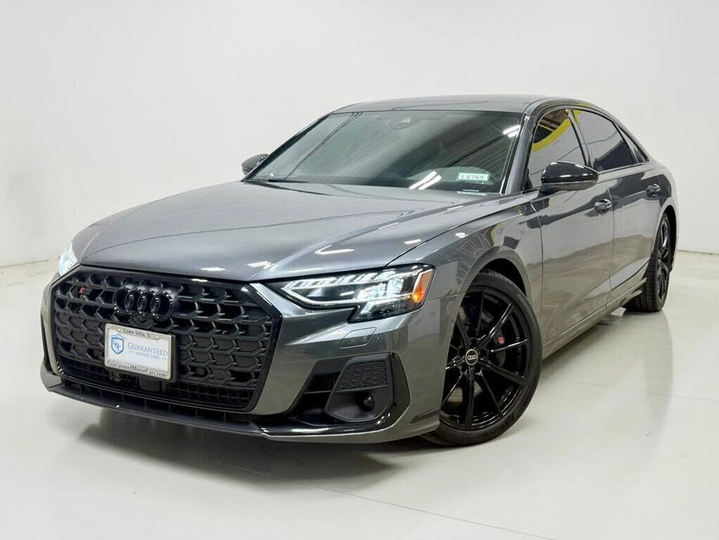2023 Audi S8