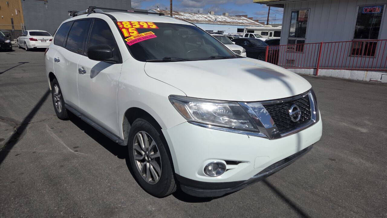 2015 NISSAN Pathfinder