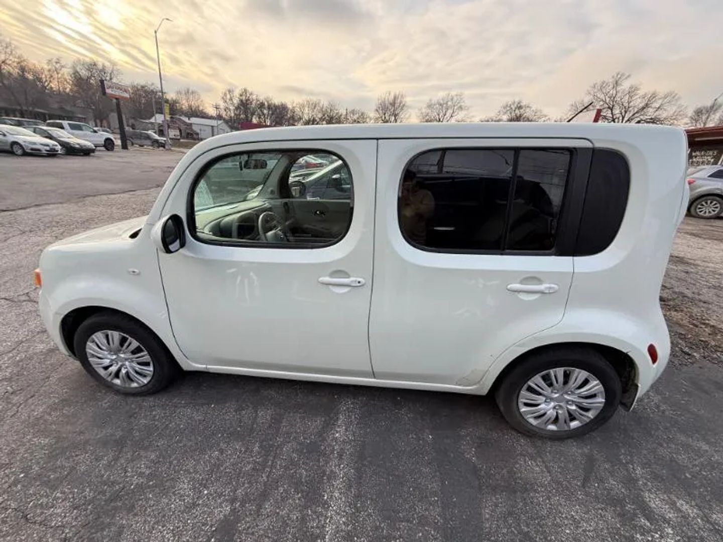 2011 NISSAN Cube