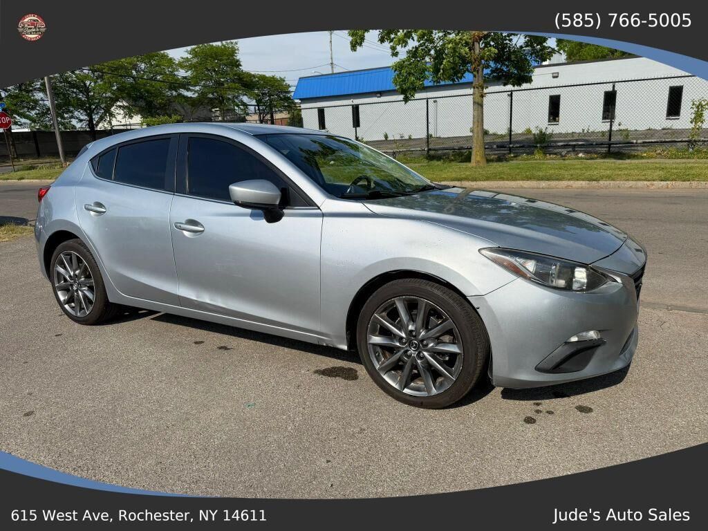 2018 MAZDA Mazda3