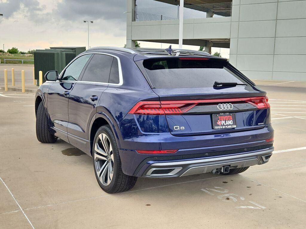 2021 Audi Q8