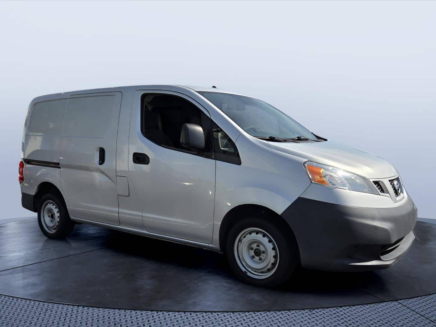 2015 NISSAN NV200