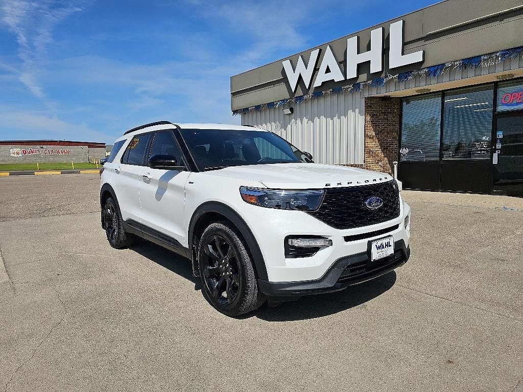 2023 FORD Explorer