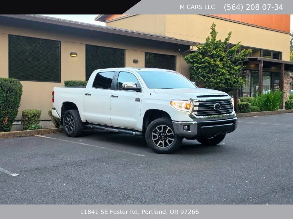 2016 TOYOTA Tundra
