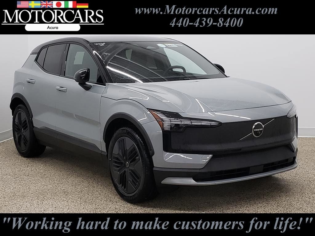 2026 VOLVO EX30 CC