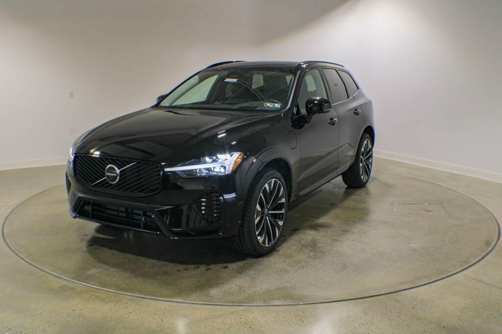 2026 VOLVO XC60