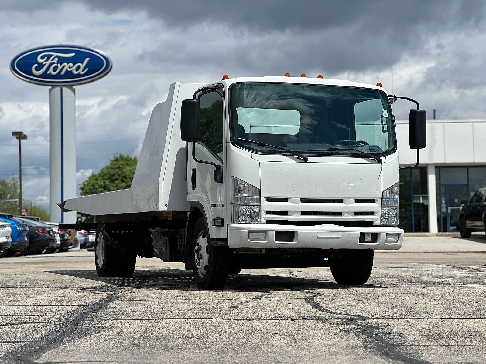 2022 ISUZU NRR