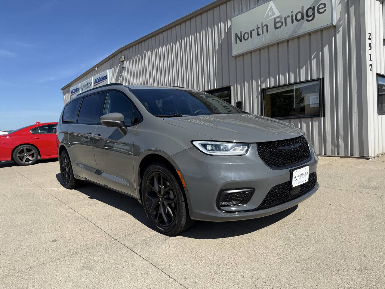 2023 CHRYSLER Pacifica