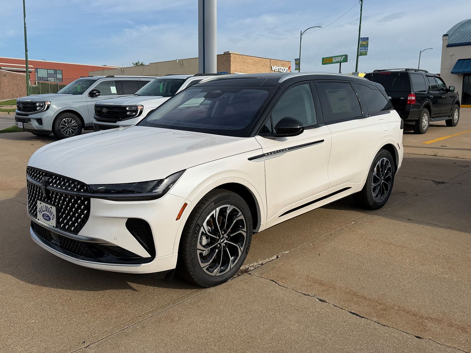 2026 LINCOLN Nautilus
