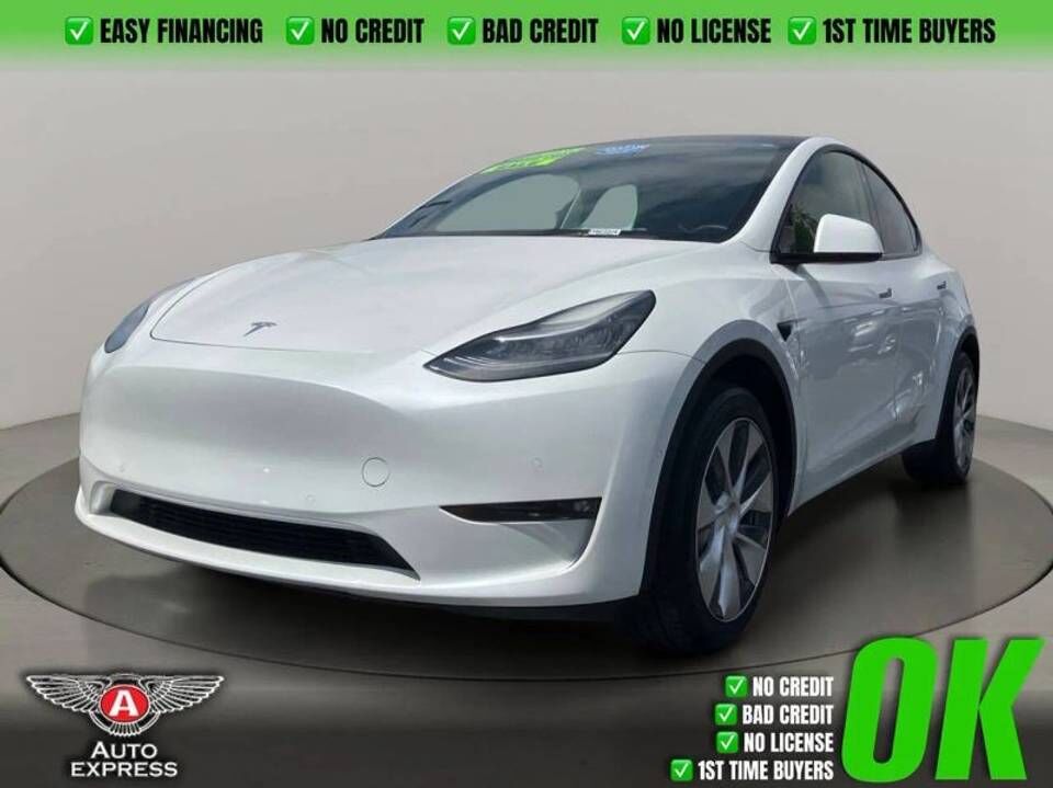 2021 TESLA Model Y