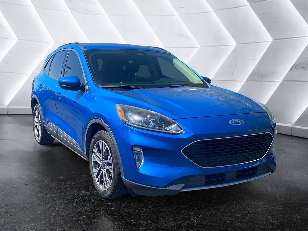 2020 FORD Escape