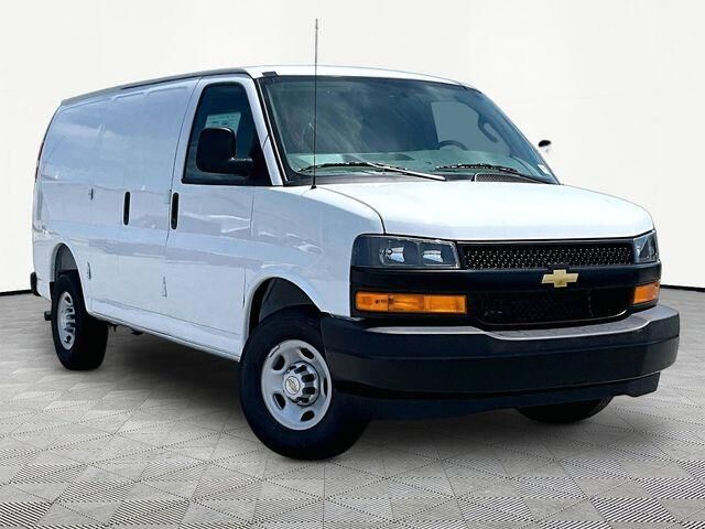 2026 CHEVROLET Express