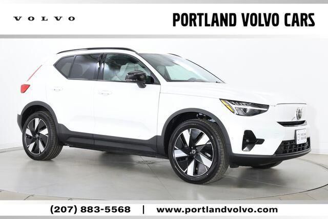 2026 VOLVO EX40