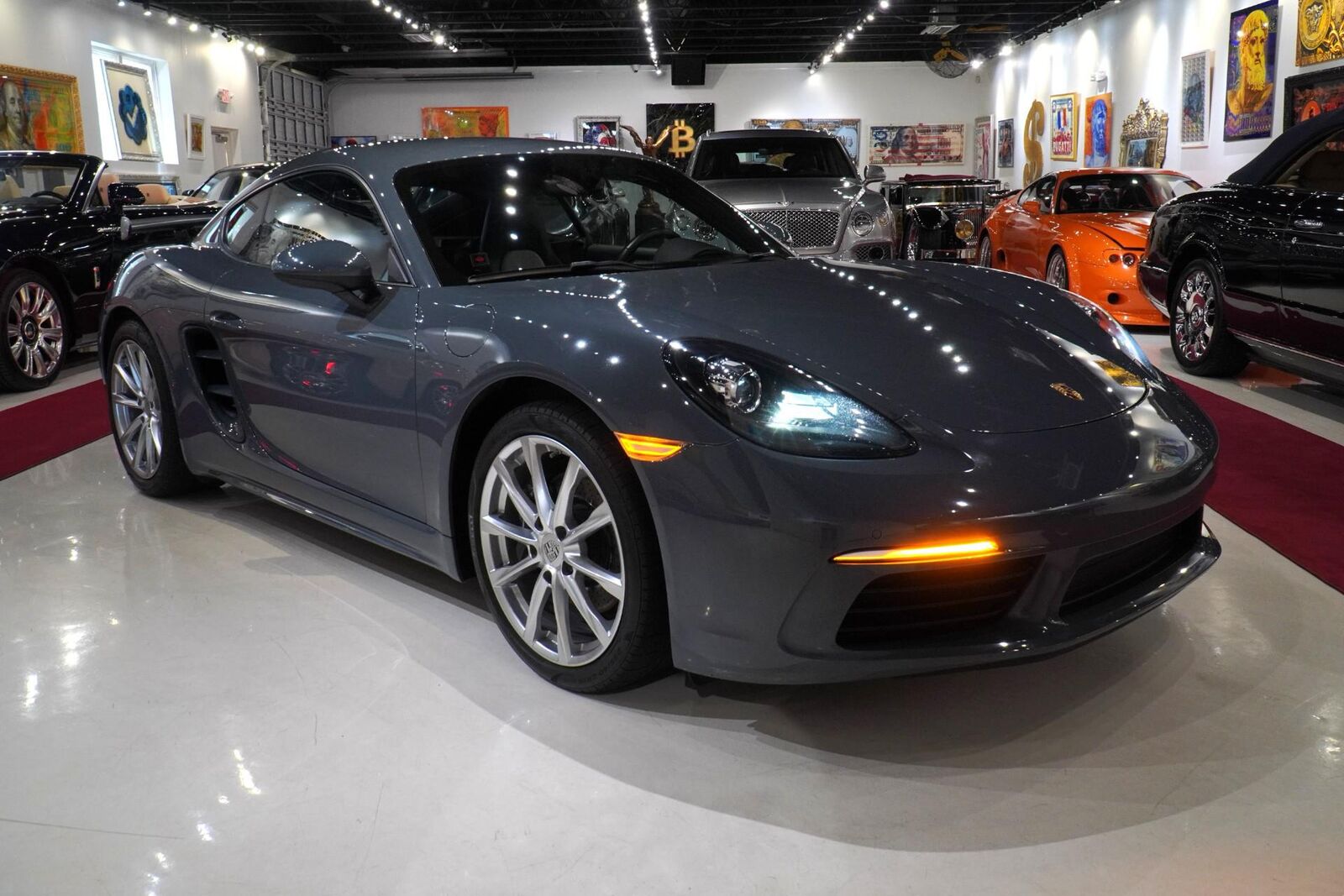 2018 PORSCHE 718