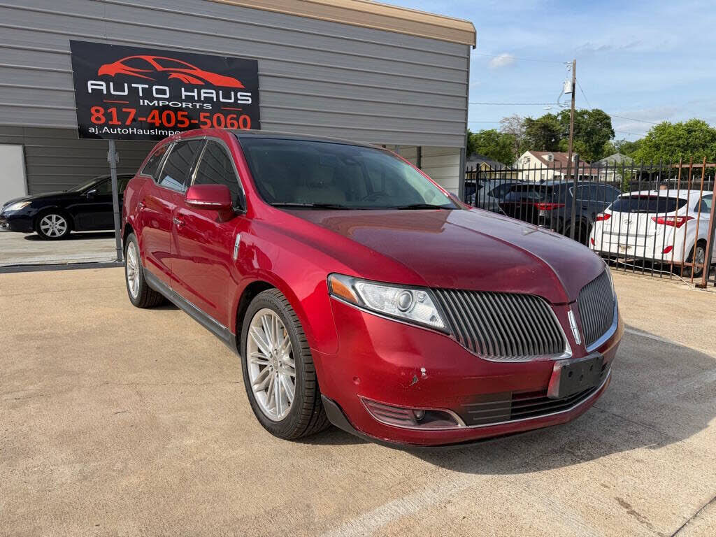2016 LINCOLN MKT