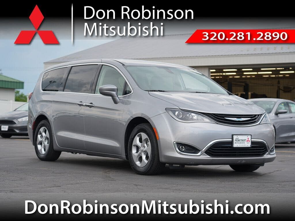 2017 CHRYSLER Pacifica