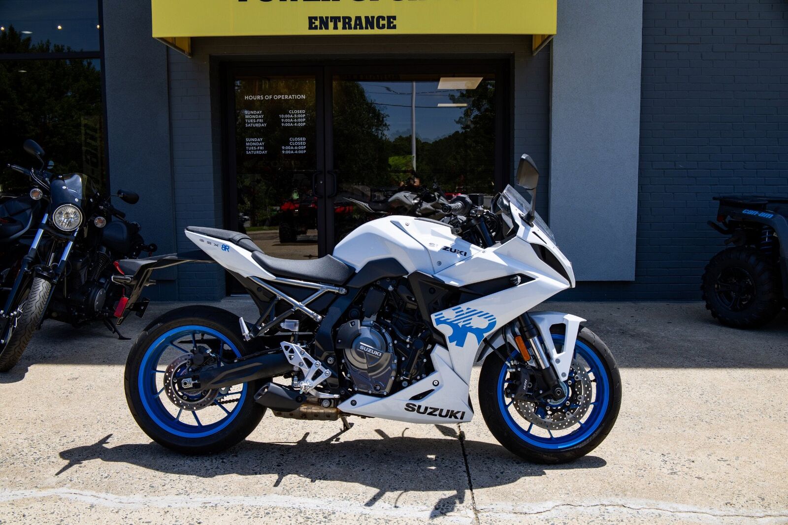 2026 SUZUKI GSX-8R