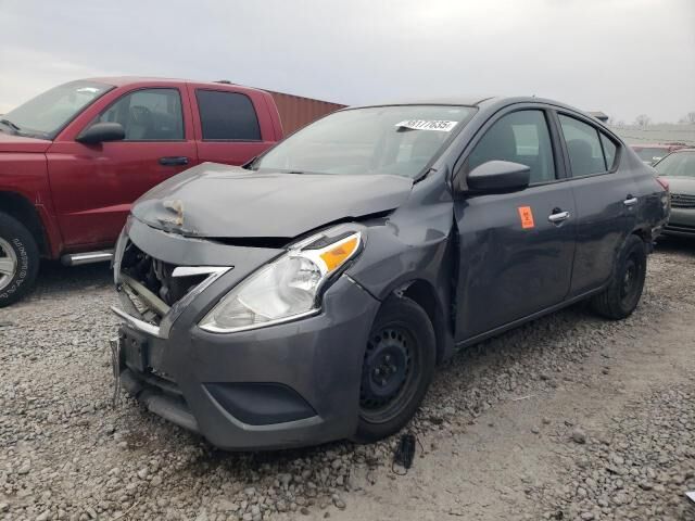 2019 NISSAN Versa