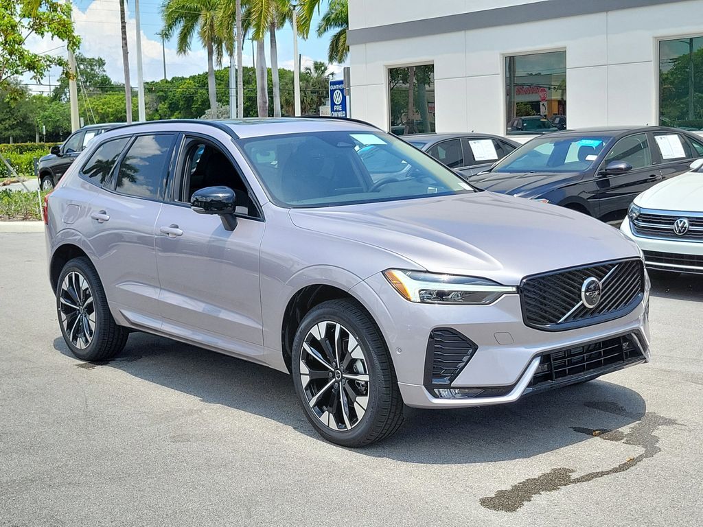 2026 VOLVO XC60